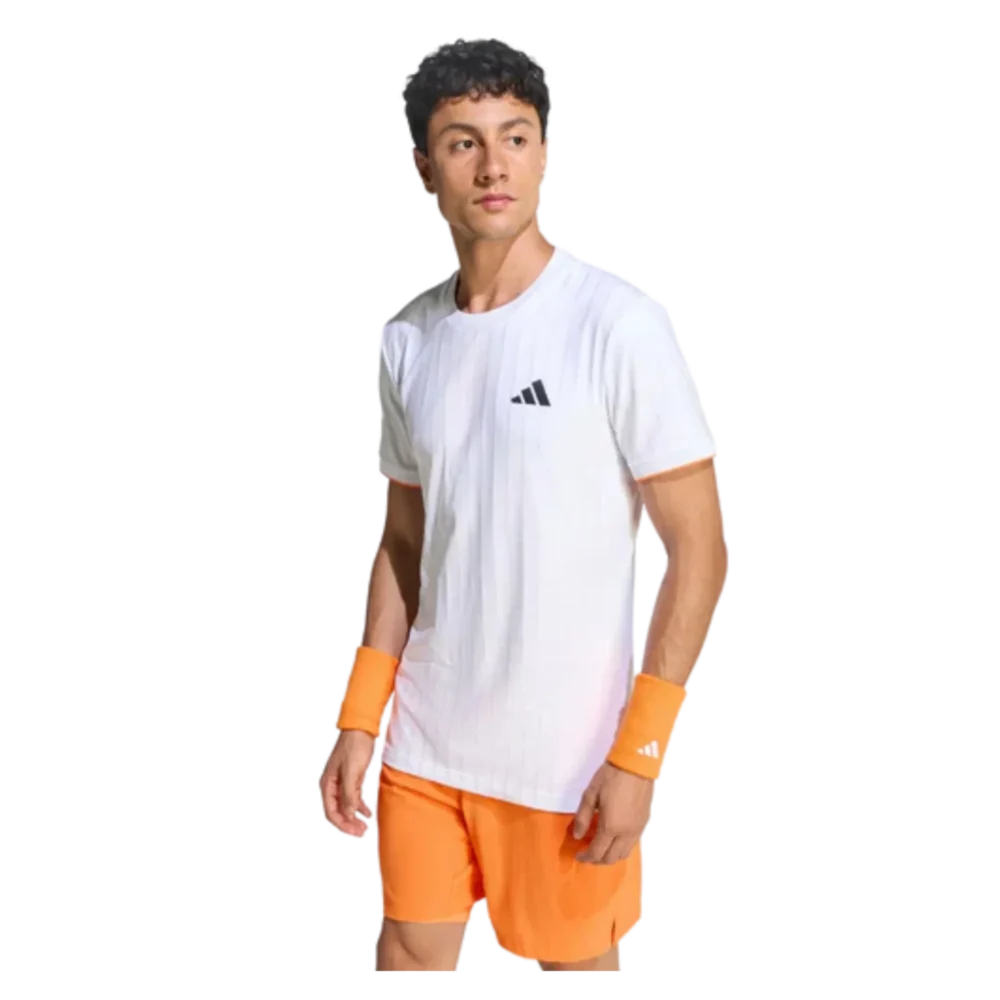 t-shirt-homme-adidas-freelift-blanc-orange-1536x1536