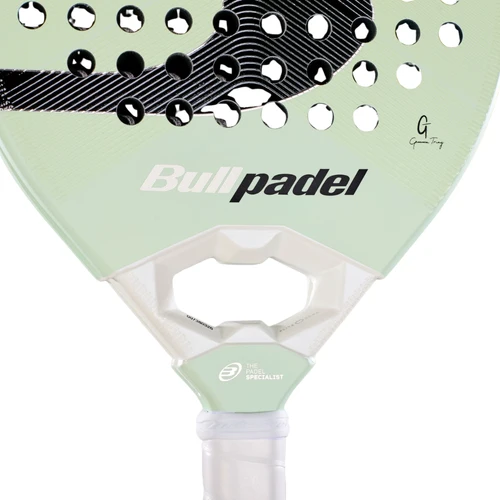 raquette-de-padel-Bullpadel-elite-2027-coeur2_c4af6132-c783-43ce-83ba-d29a43a22f0d